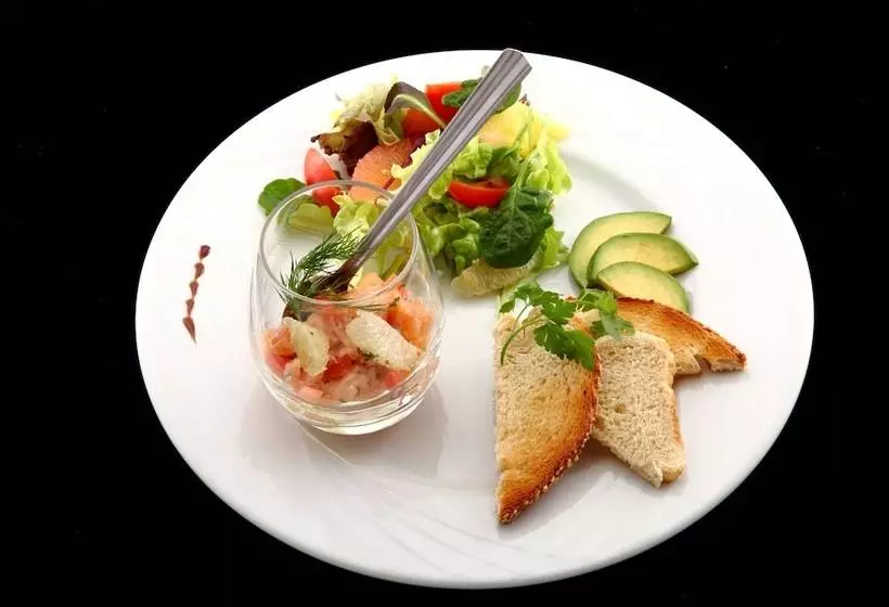 هتل Logis Hôtel Restaurant La Coupe D Or