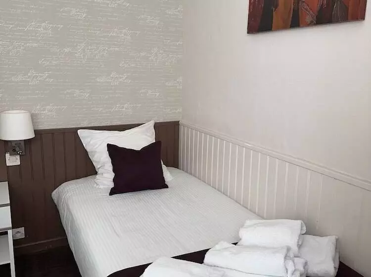 هتل Logis Hôtel Restaurant La Coupe D Or