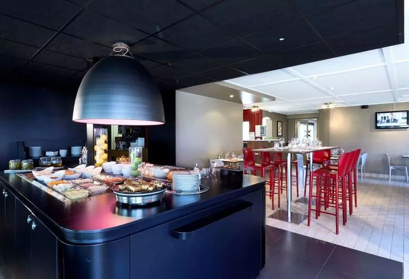 ホテル Campanile Alençon