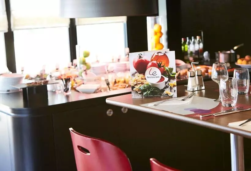 ホテル Campanile Alençon