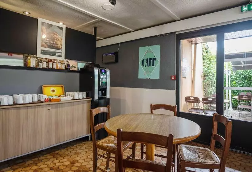 ホテル Campanile Brive La Gaillarde Ouest