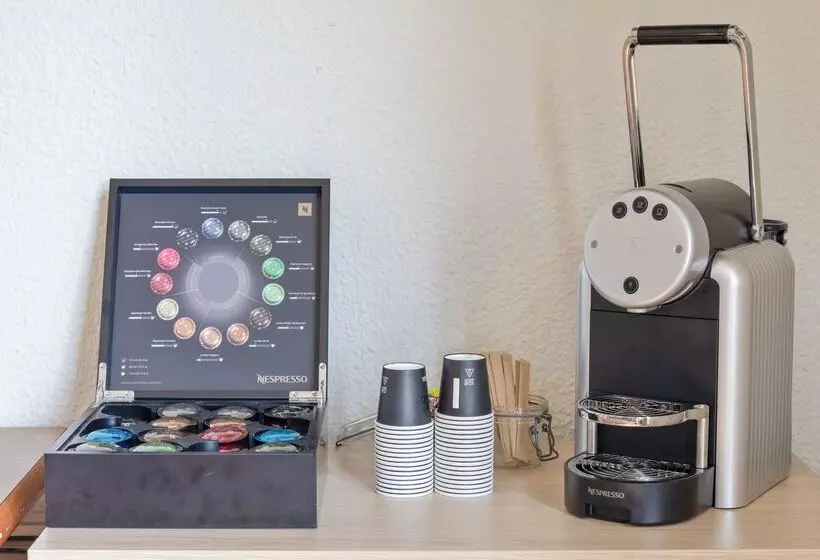 ホテル Campanile Brive La Gaillarde Ouest