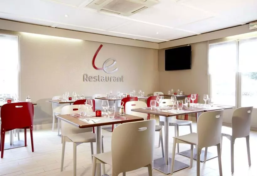 호텔 Campanile Dreux