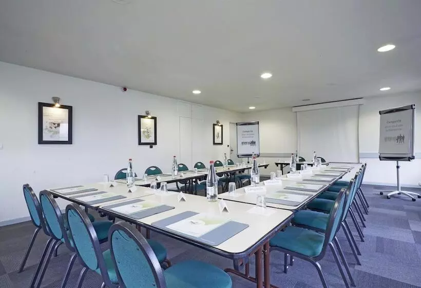 هتل Campanile Lens