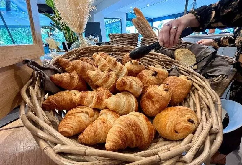 هتل Campanile Limoges Nord