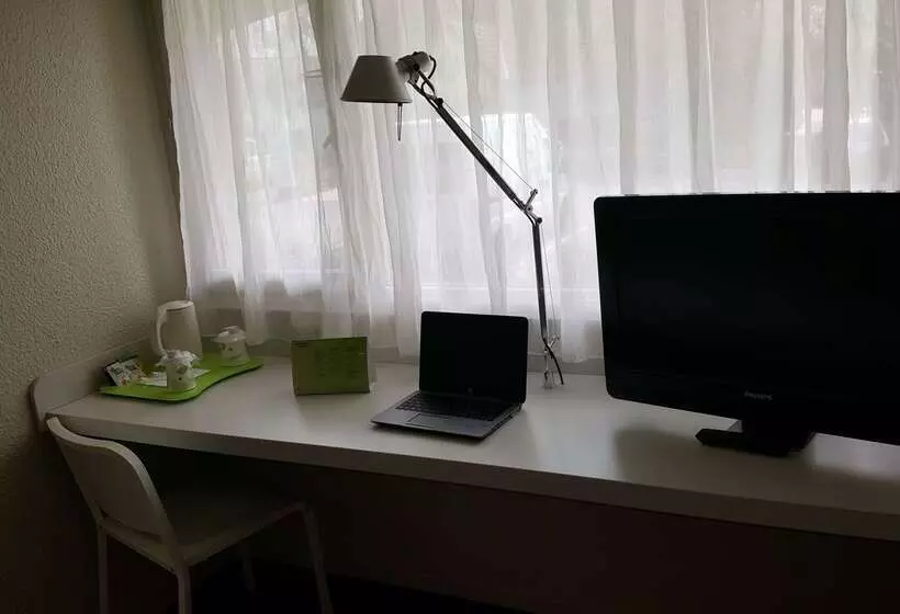 فندق Campanile Montluçon ~ Saint Victor