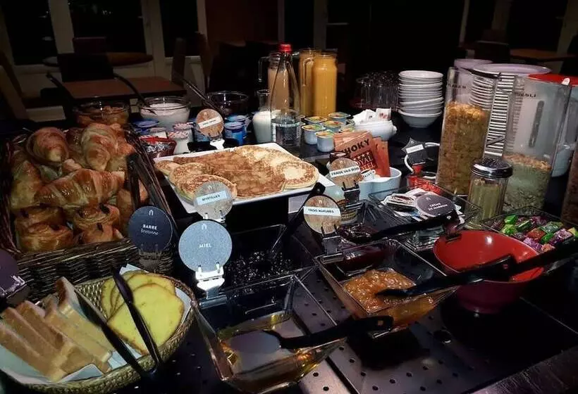 酒店 Campanile Sable Sur Sarthe Vion