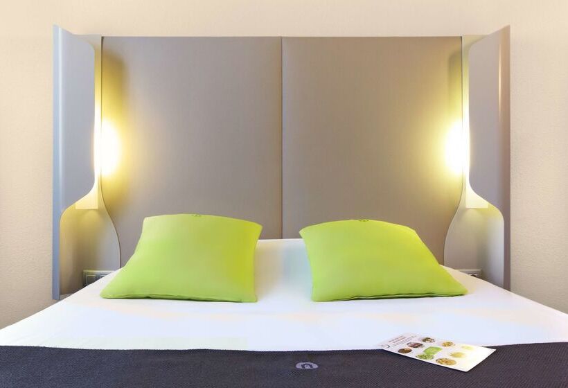 בית מלון כפרי Campanile Saint Quentin En Yvelines