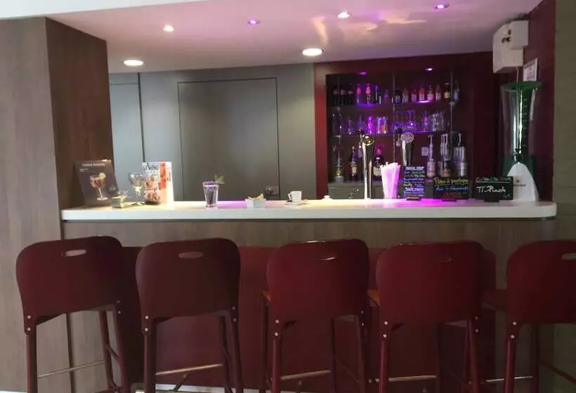 Hotel Campanile Saint Quentin En Yvelines