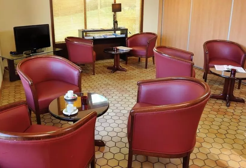 Отель Campanile Clermont Ferrand ~ Thiers