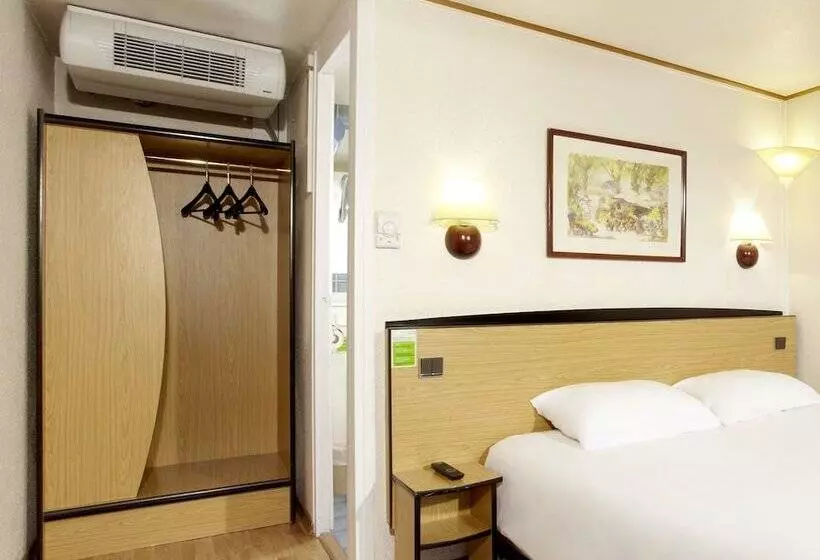 Отель Campanile Clermont Ferrand ~ Thiers