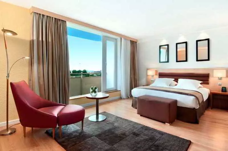 Hotel Hilton Paris Orly Airport