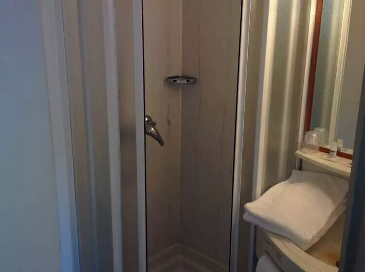 בית מלון כפרי Hôtel Initial By Balladins Torcy/marne La Vallée