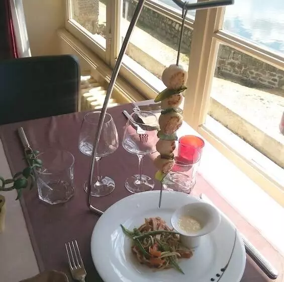 בית מלון כפרי Hôtel Restaurant Du Lac