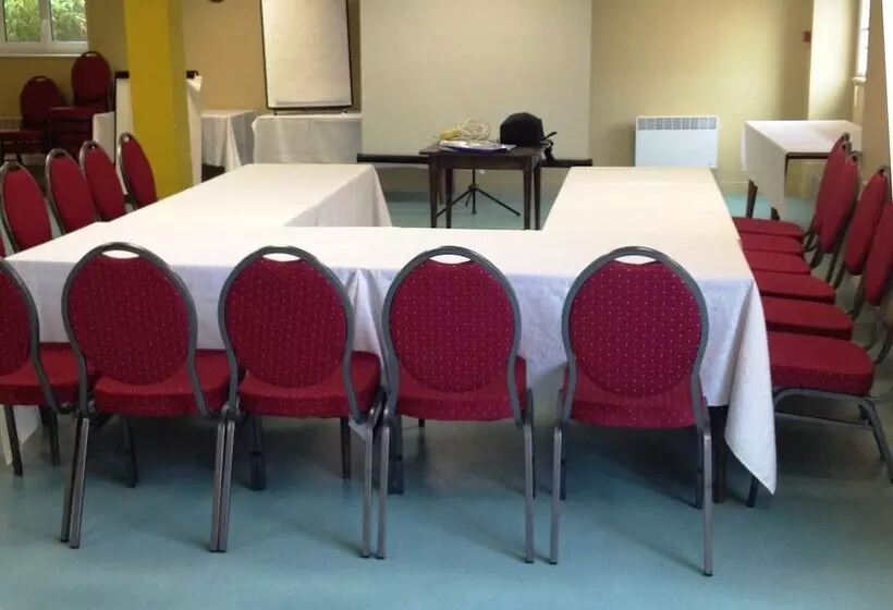 בית מלון כפרי Hôtel Restaurant Du Lac