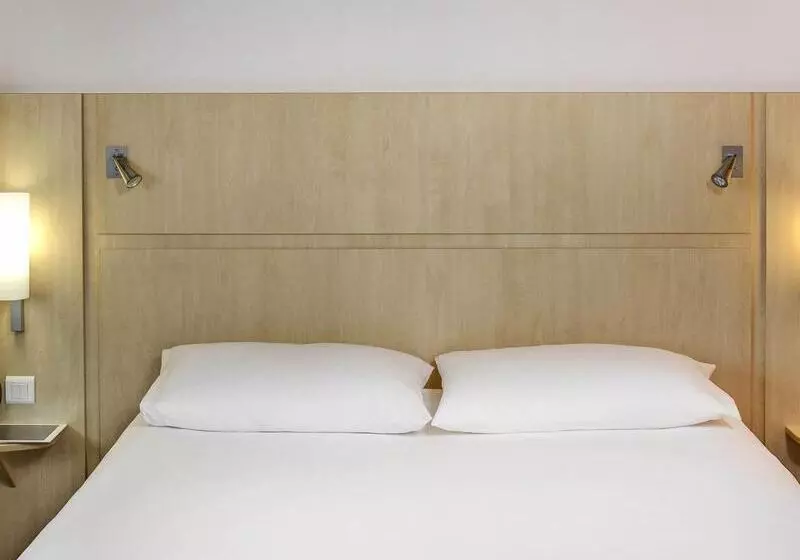 Отель Ibis Clermontferrand Montferrand