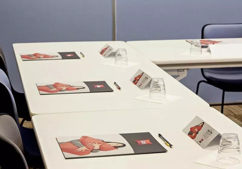 Отель Ibis Clermontferrand Montferrand