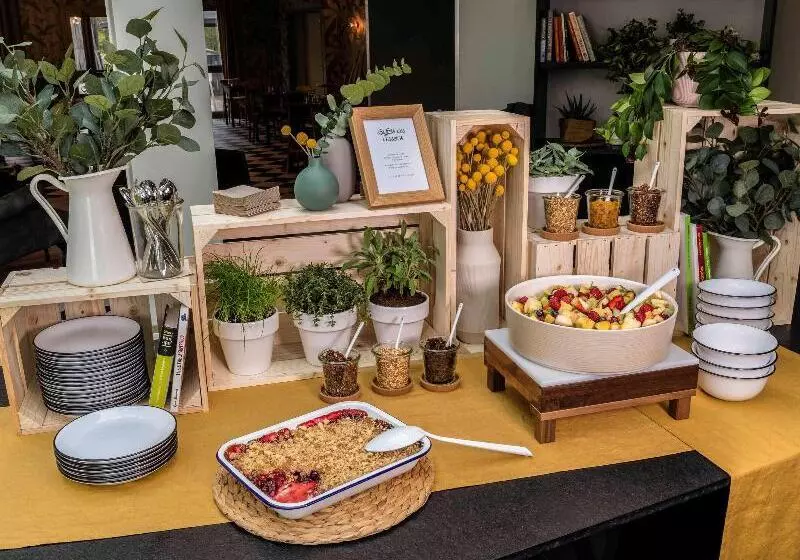 Отель Ibis Clermontferrand Montferrand