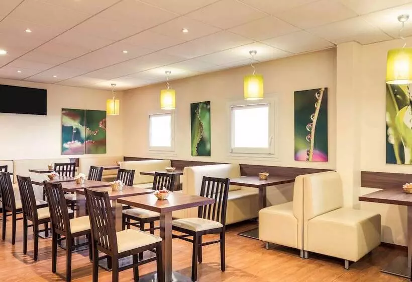 Отель Ibis Epinay Sur Seine   Gennevilliers