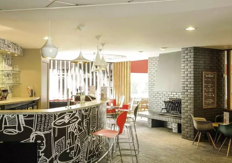 호텔 Ibis Laval Le Relais d'Armor