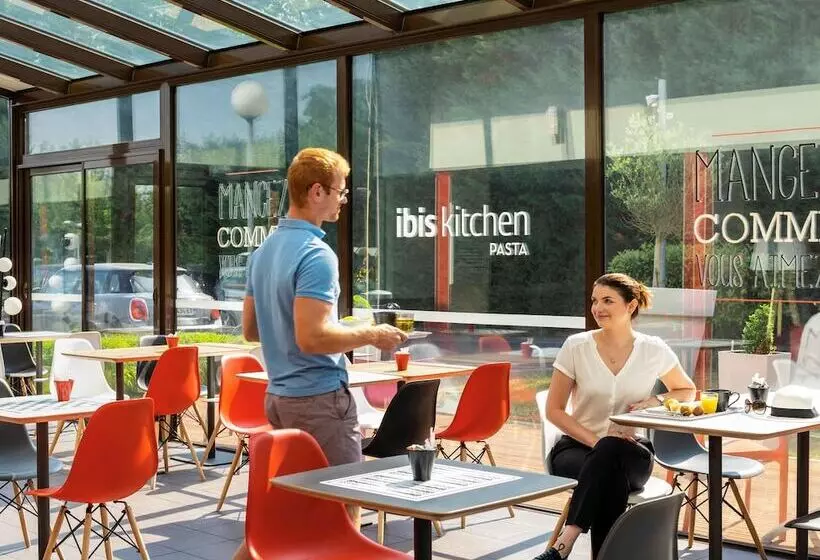 בית מלון כפרי Ibis Paris Marne La Vallee Emerainville