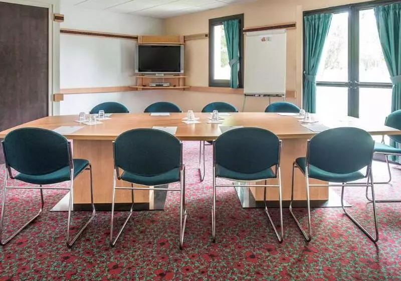 B&b Hotel Niort Sud Venise Verte