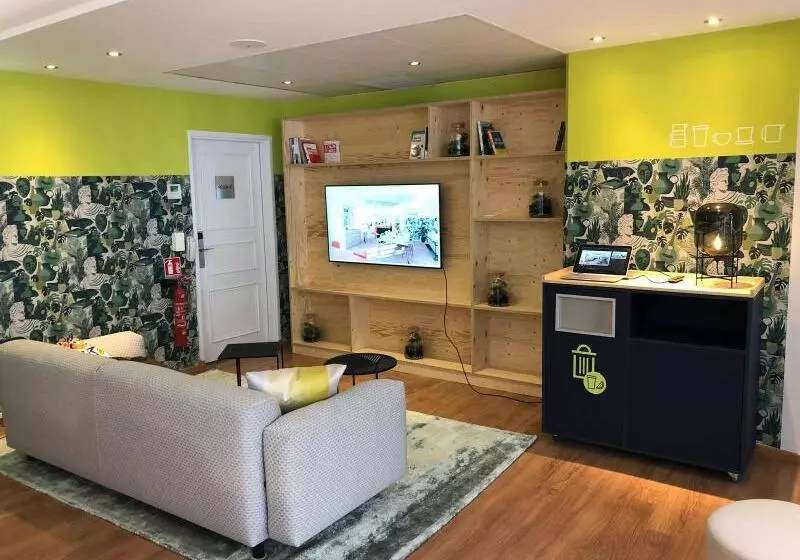 ホテル Ibis Paris Montmartre Sacré Coeur