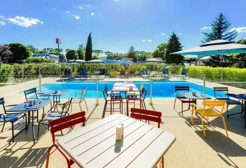 Ibis Roanne Le Coteau Hotel Restaurant