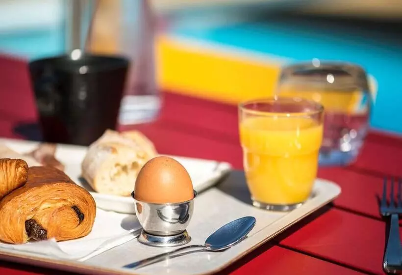 Ibis Roanne Le Coteau Hotel Restaurant