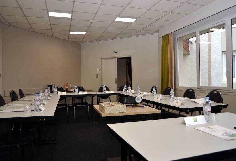בית מלון כפרי Ibis Styles Rouen Nordbarentin