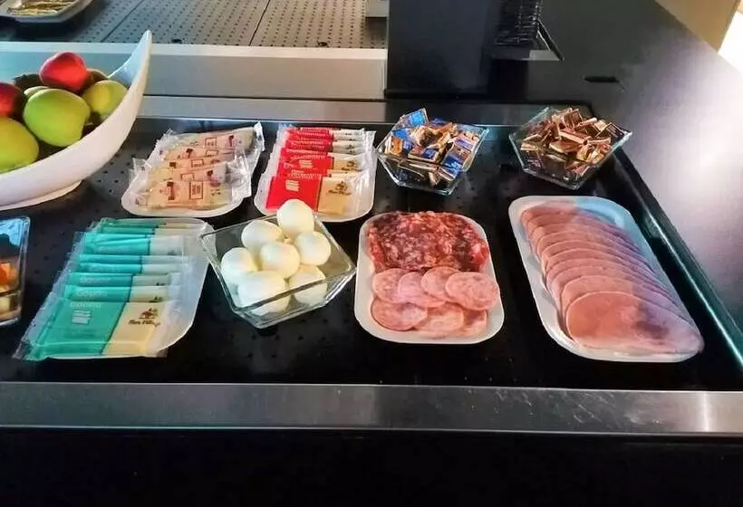 هتل Kyriad Blois Nord