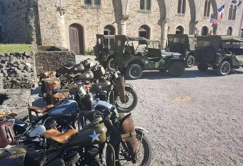 בית מלון כפרי L Hostellerie Du Chateau De Bricquebec