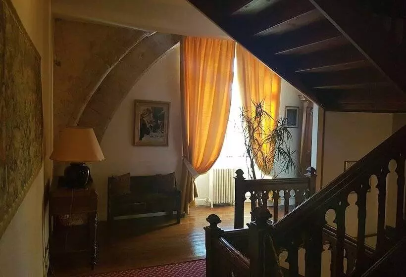 בית מלון כפרי L Hostellerie Du Chateau De Bricquebec