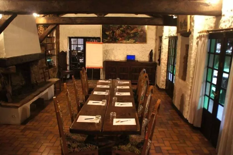 هتل Logis Hôtel La Chaumière