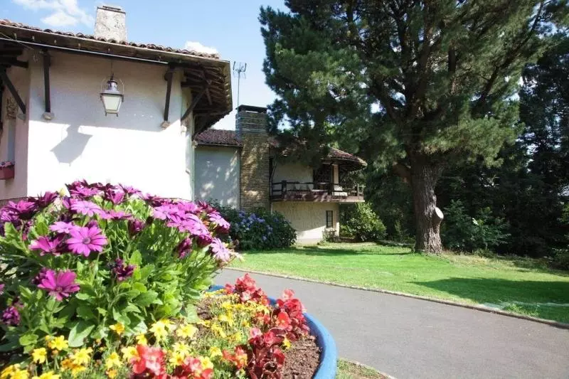 هتل Logis Hôtel La Chaumière