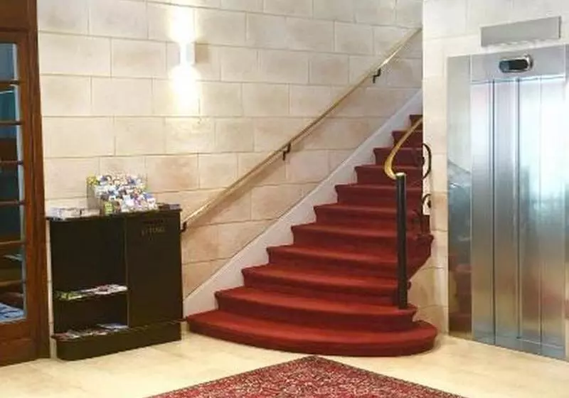 Отель Grand Hôtel De L Espérance