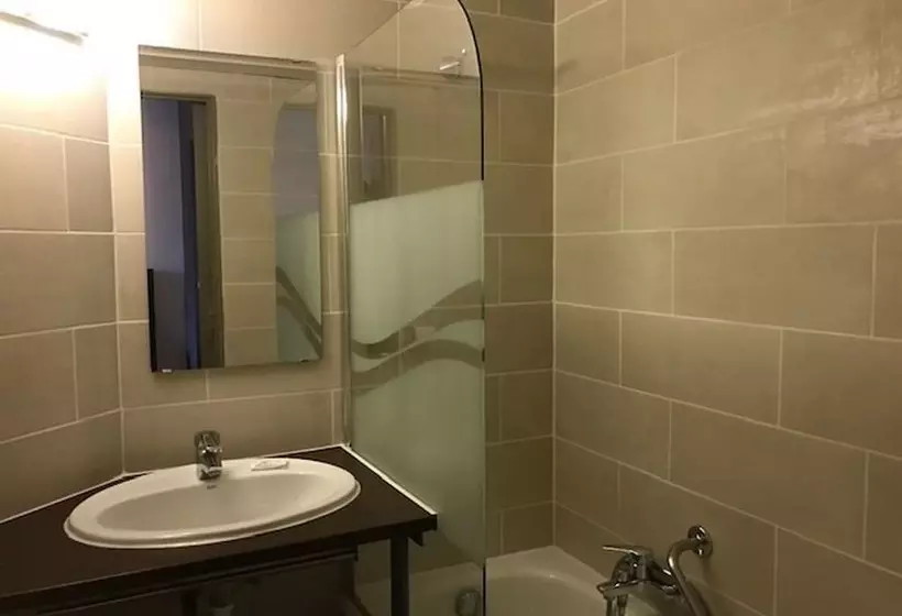 בית מלון כפרי Du Baou