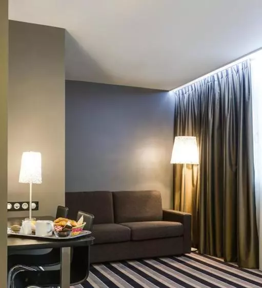 هتل Hôtel Le Châteaubriant