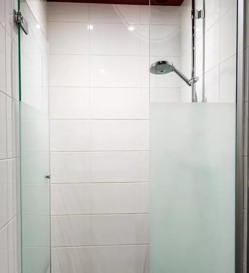 هتل Hôtel Le Châteaubriant