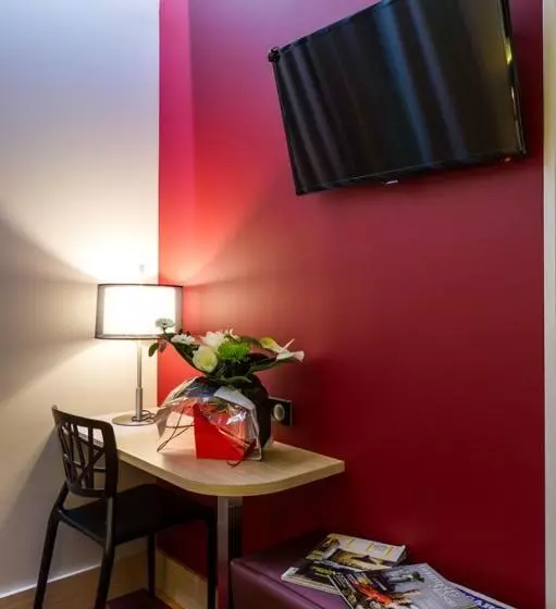 هتل Hôtel Le Châteaubriant