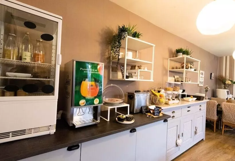 ホテル Hôtel Le Lion D'or