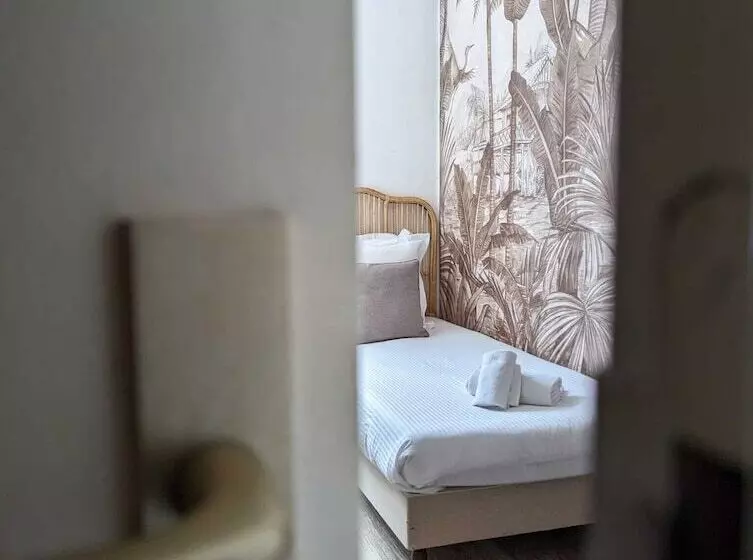 ホテル Hôtel Le Lion D'or