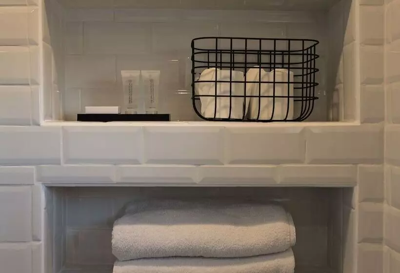 ホテル Hôtel Le Mistral