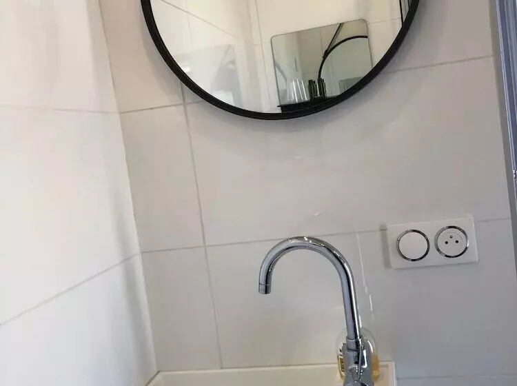 ホテル Hôtel Le Mistral