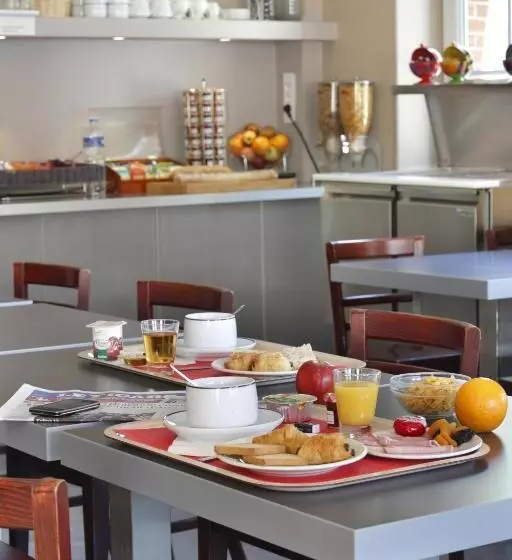 בית מלון כפרי Hôtel Les Tilleuls, Bourges