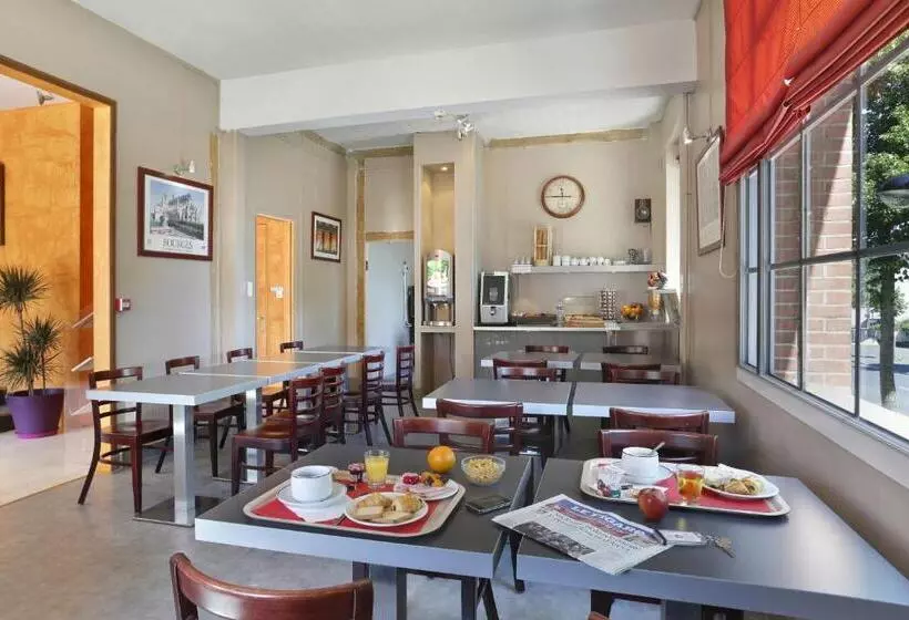 בית מלון כפרי Hôtel Les Tilleuls, Bourges