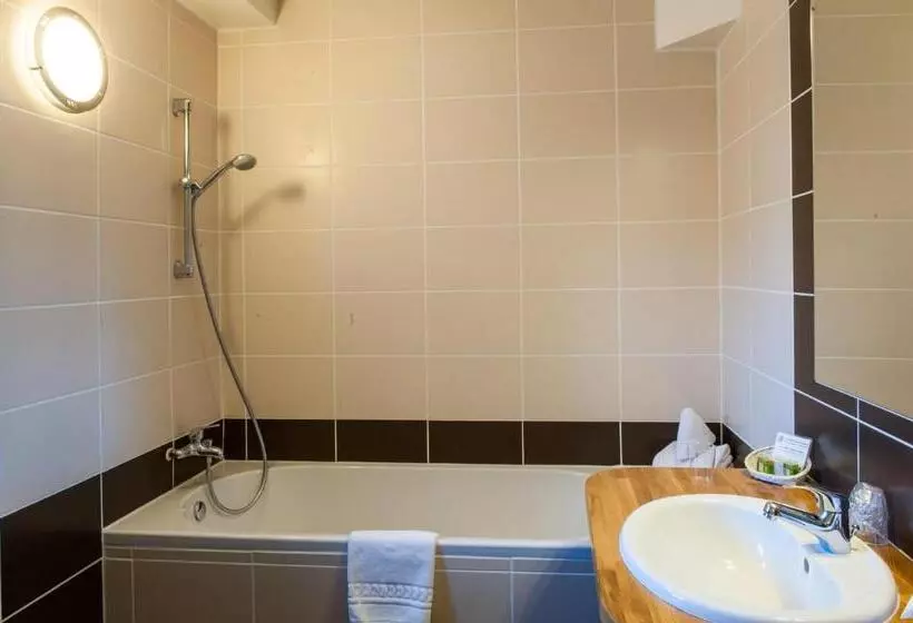 בית מלון כפרי Hôtel Les Tilleuls, Bourges