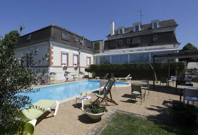 ホテル Hôtel Les Tilleuls, Bourges