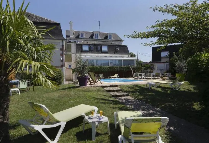 ホテル Hôtel Les Tilleuls, Bourges