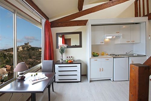 هتل Le Logis du Chateau